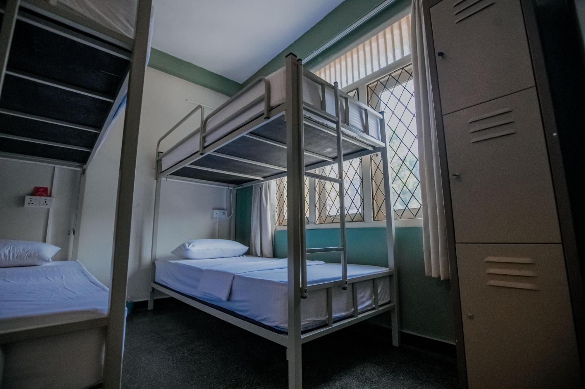 Drop Inn Hostels Colombo Esterno foto
