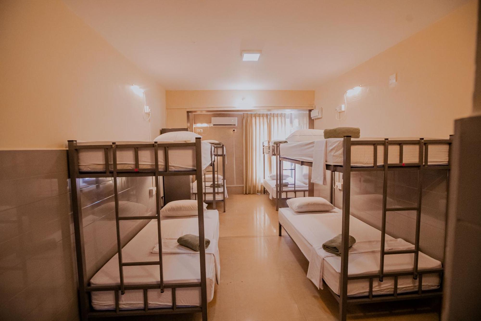 Drop Inn Hostels Colombo Esterno foto