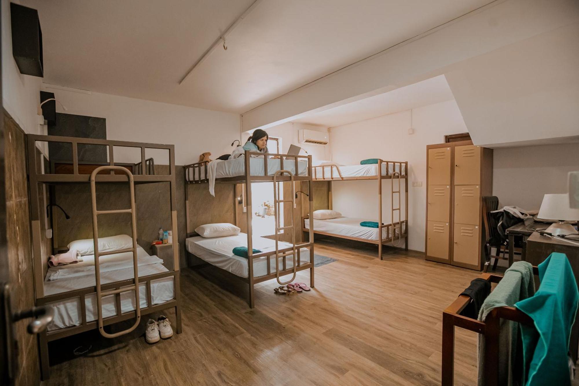 Drop Inn Hostels Colombo Esterno foto