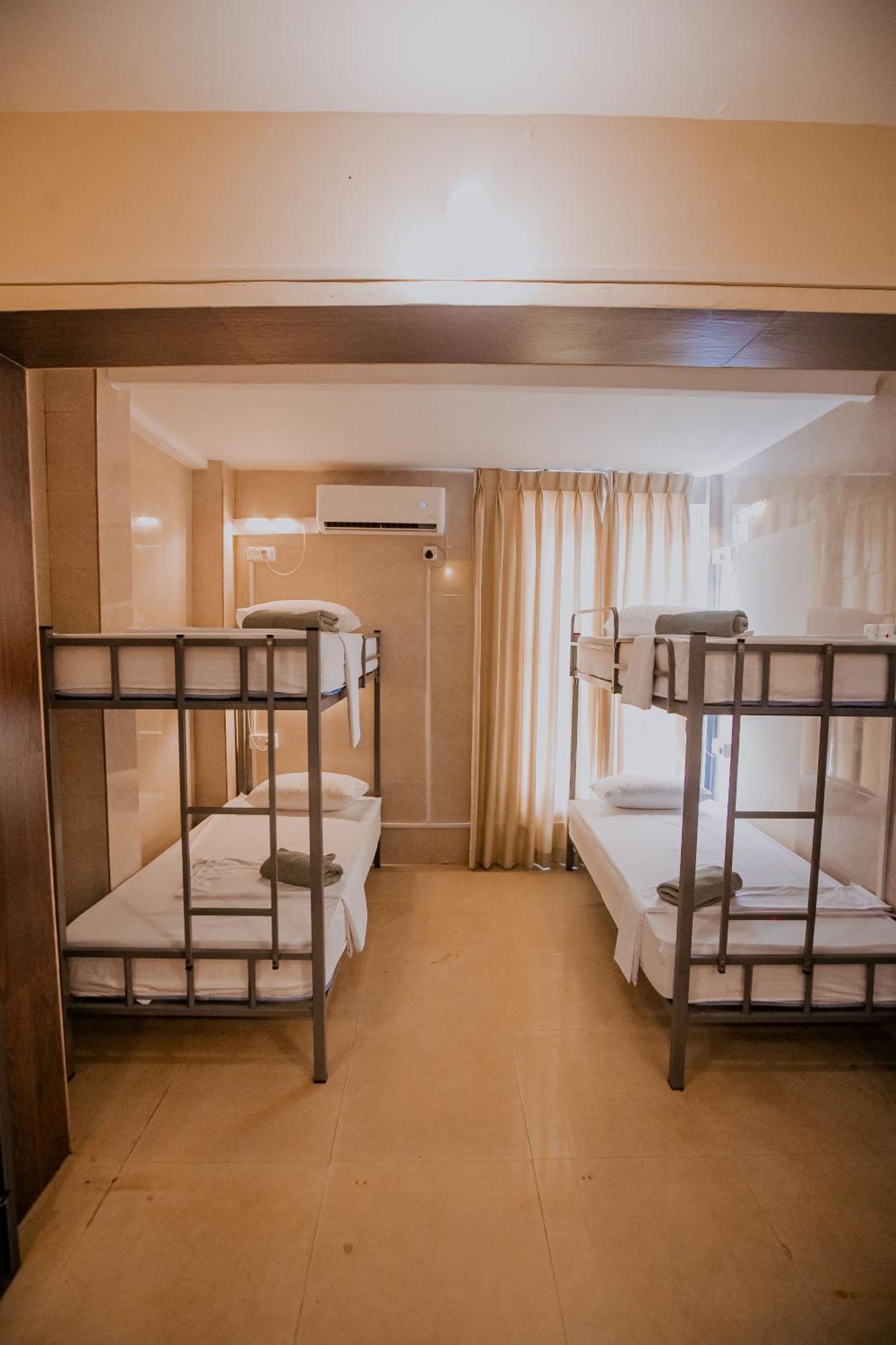 Drop Inn Hostels Colombo Esterno foto