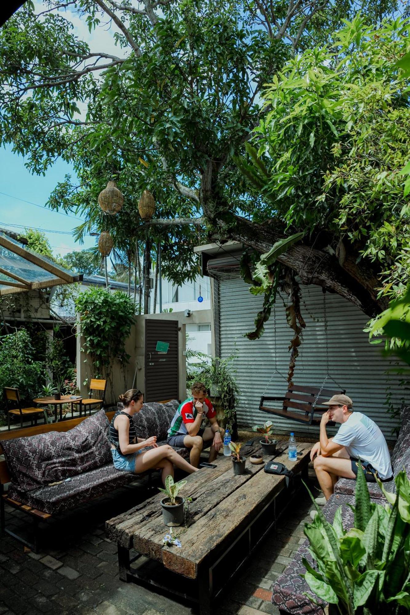 Drop Inn Hostels Colombo Esterno foto