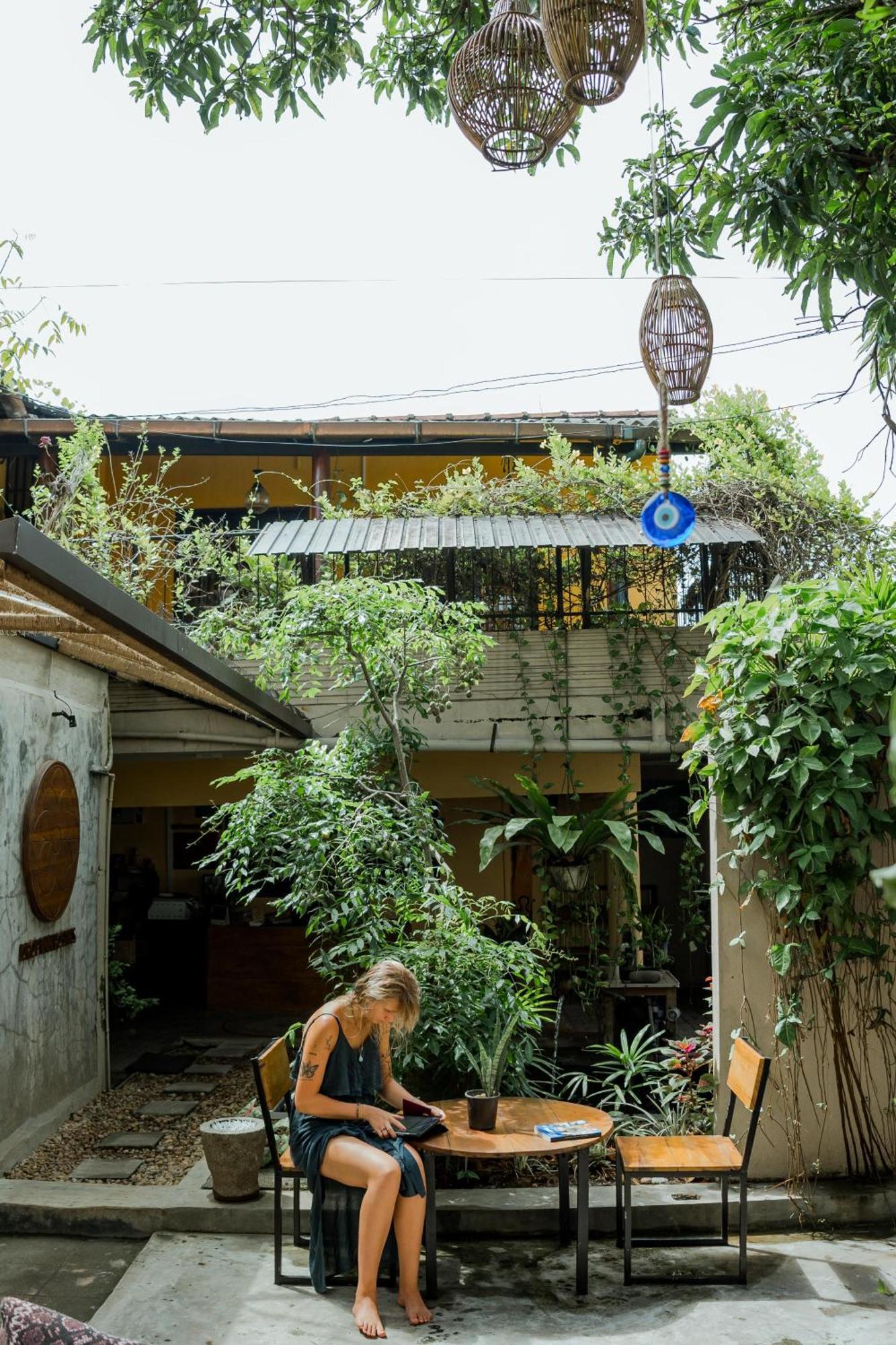 Drop Inn Hostels Colombo Esterno foto